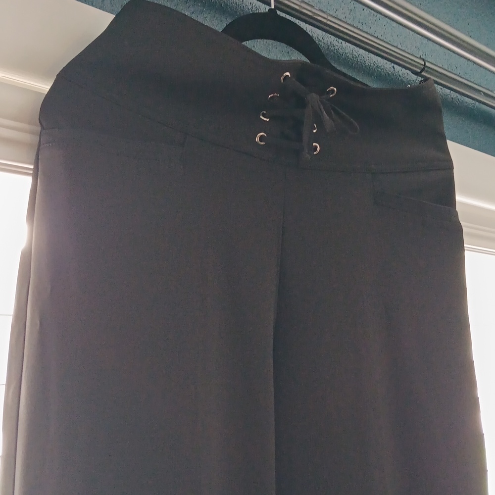 New york and company black dress pants wide leg, size medium stretch